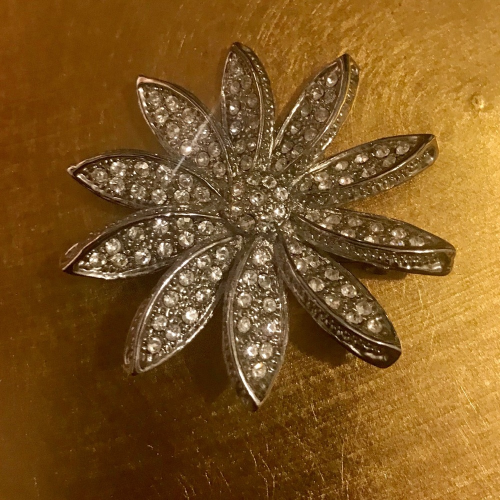Vintage Rhinestone Crystal Brooch